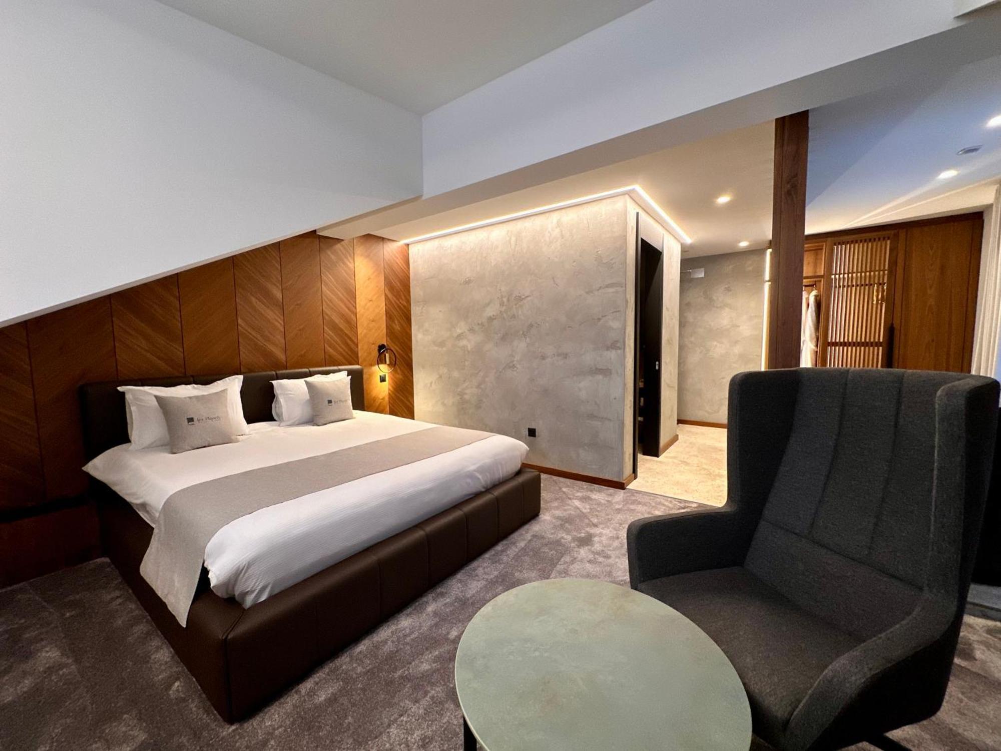 Hotel Restaurant & Spa Les Planets Les Rasses Exterior foto