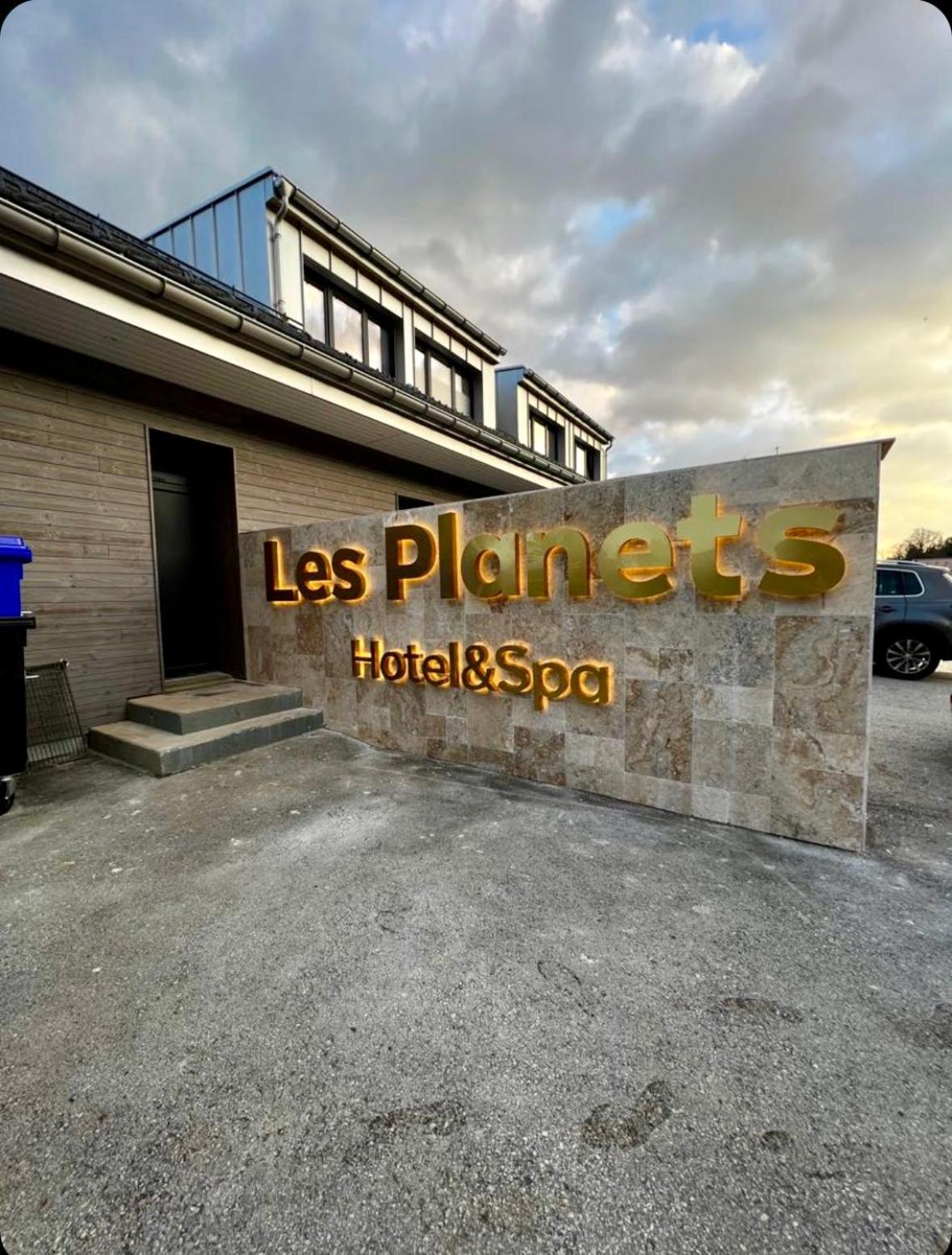 Hotel Restaurant & Spa Les Planets Les Rasses Exterior foto